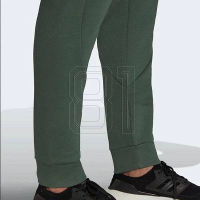 8. adidas Recbos M HM7892 Jogginghose