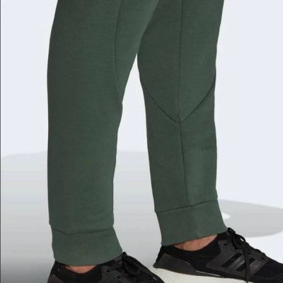 8. adidas Recbos M HM7892 Jogginghose