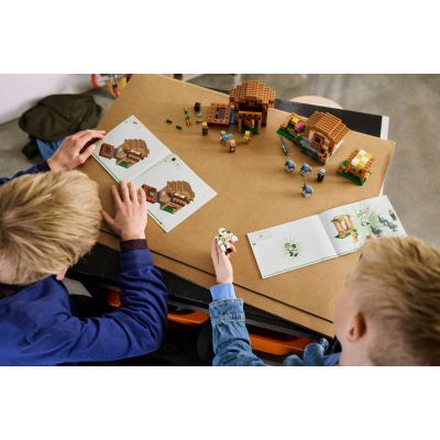 12. LEGO Minecraft 21596 – Beschwörerangriff auf das Dorf