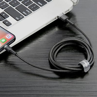 4. Baseus Cafule USB-A / Lightning 1,5A QC 3.0 Kabel 2 m - Schwarz