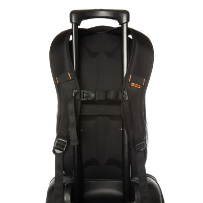 11. UAG Rucksack 13 18L Schwarzer Rucksack