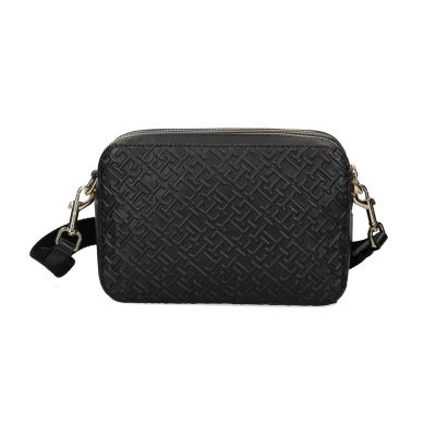 3. TOMMY HILFIGER CROSSBODY TH DISTINCT CAMERA BAG