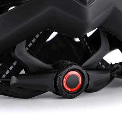 7. Wozinsky MTB-Fahrradhelm mit abnehmbarem Visier und USB-Rücklicht, Größe L – Schwarz