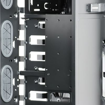 13. PHANTEKS Enthoo Pro Case