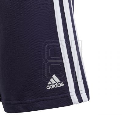 9. Adidas Essentials 3-Streifen Knit Jr Shorts HY4717