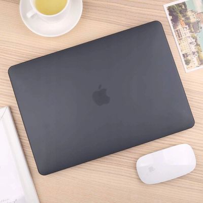 6. Tech-Protect SmartShell Hülle für MacBook Air 15" M2 / M3 / 2023-2024 - Mattschwarz
