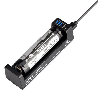 4. XTAR Schnellladegerät für zylindrische Li-Ionen-Akkus 18650 ANT MC1+