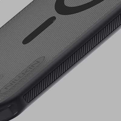 15. Nillkin Super Frosted Shield Pro MagSafe-kompatible Hülle für iPhone 17 Air – Transparent Schwarz