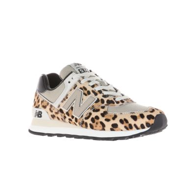 4. New Balance Damen Classic-Lifestyle-Schuhe in Braun (W574PN)