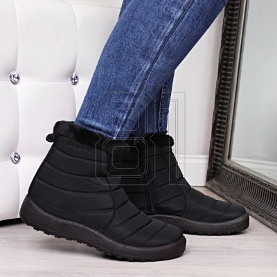 19. Waterproof snow boots with a zipper NEWS W EVE181A black
