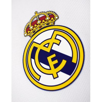 4. Real Madrid Set Trikot Shorts Junior Mbappe Box RM25B1