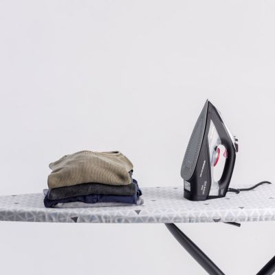 19. Taurus Geyser Eco 2800W Bügeleisen