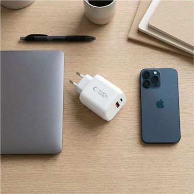 6. Tech-Protect NCA65W-GAN 2-Port PD 65W / QC3.0 2-Port Wandladegerät – Weiß
