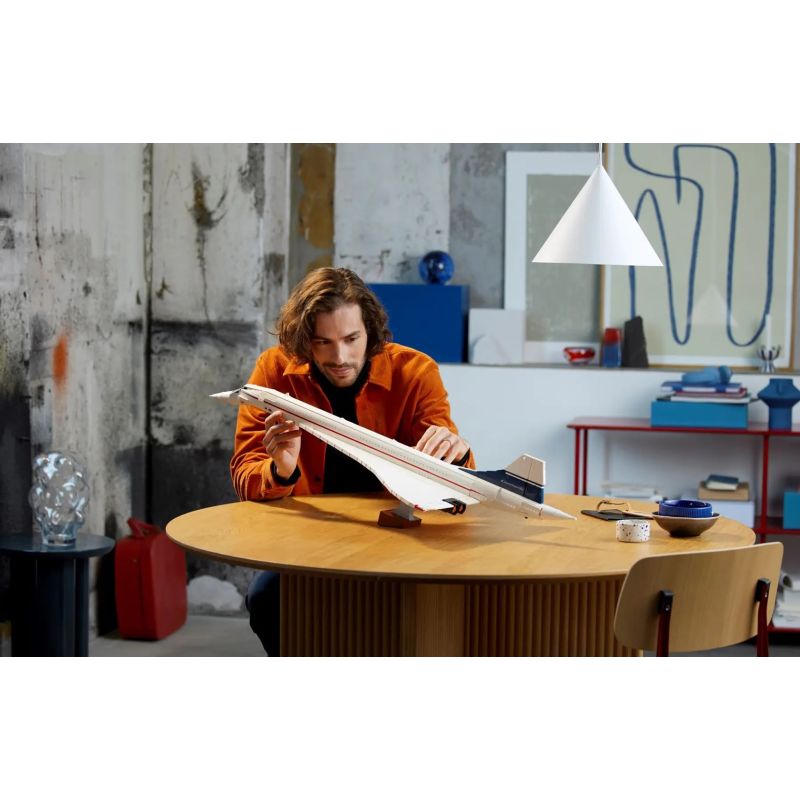 8. LEGO Icons 10318 Concorde