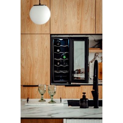 3. ADLER AD 8083 Weinkühlschrank