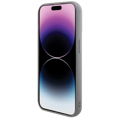 5. Guess Pailletten-Schriftzug-Metallgehäuse für iPhone 15 Pro Max – Silber