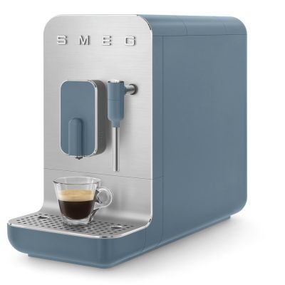 7. Smeg BCC12SBMEU Kaffeemaschine, halbautomatische Espressomaschine, 1,4 l