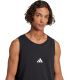 4. adidas Essentials Tanktop für Herren mit kleinem Logo, Schwarz, JE8986