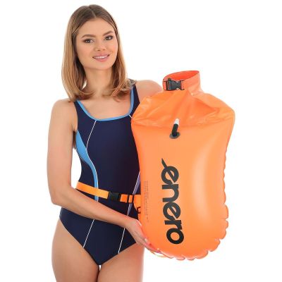 17. Aufblasbare Rettungsboje mit Trockentasche 2-in-1 ENERO 69 x 37,5 cm