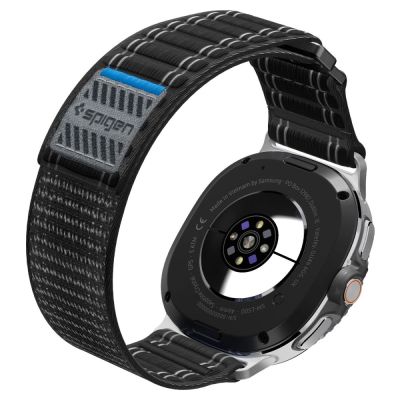 8. Spigen WBF0 Armband für Samsung Galaxy Watch 40/44/46 mm - Schwarz