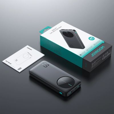 16. Powerbank Joyroom JR-PBF12 10000mAh 2.4A 2x USB-A 1x USB-C - schwarz