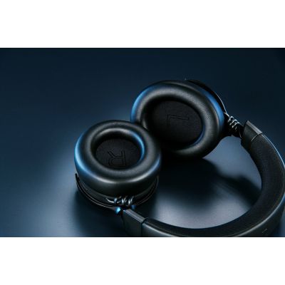 7. Razer Kraken V4 Pro Bluetooth-Over-Ear-Headset mit Mikrofon, kabellos, schwarz