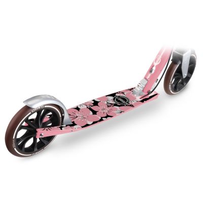 7. Globber NL 205 Dluxe Jr 685-210 Scooter