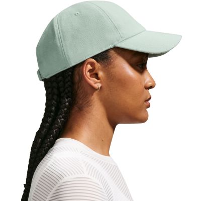 8. Nike Club Cap Grün FZ5698 007