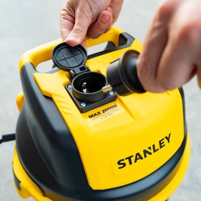 8. STANLEY Wet&Dry SXVC30XTDE Industriesauger (1600W; schwarz)