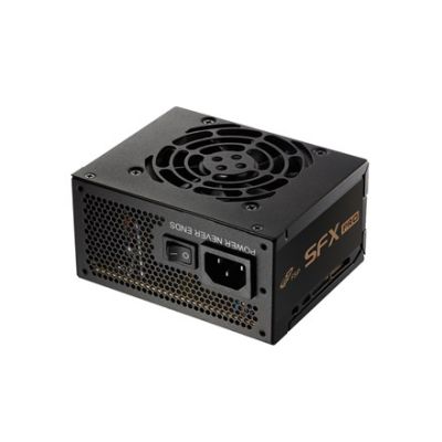 5. FSP SFX PRO 450W Netzteil – 450 W – 100–240 V – 50–60 Hz – 6 A – 2,5 A – Aktiv