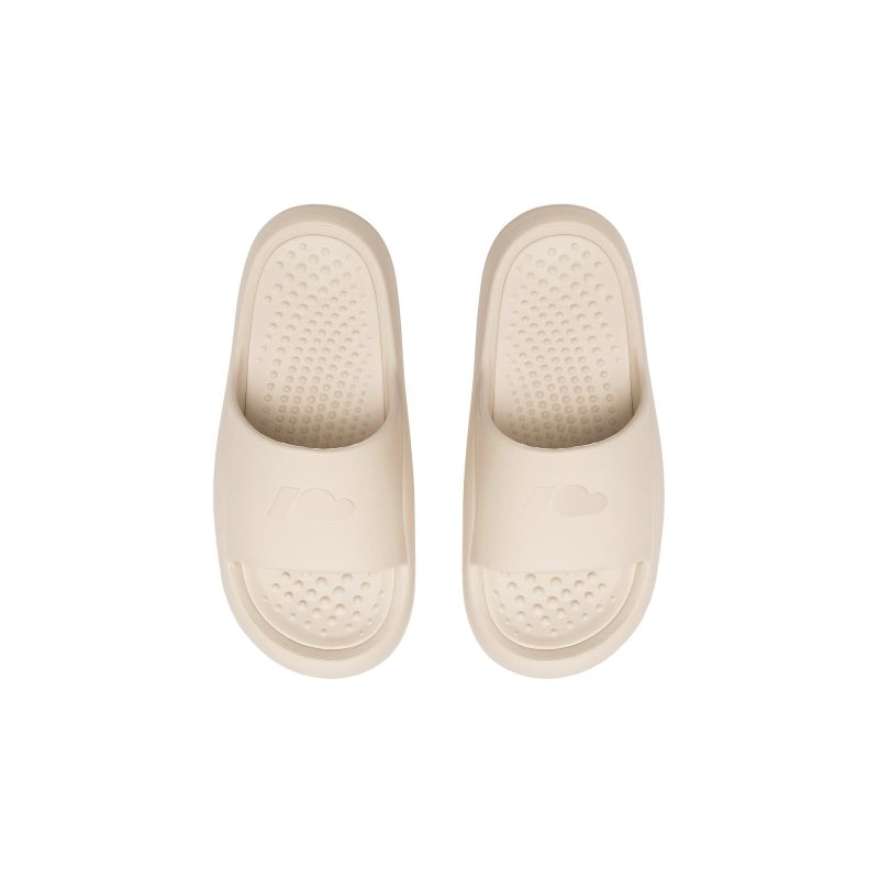 11. Kubota Futuro Cloud Flip-Flops Beige K25SS-113-001-03-1