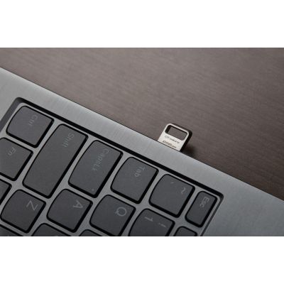 11. KINGSTON FLASH 256GB DATATRAVELER USB 3.2 Gen 1 200MB/s