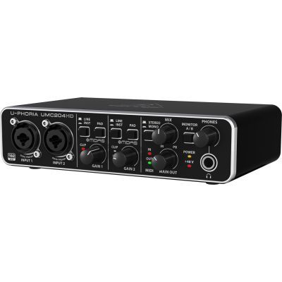 4. Behringer UMC204HD – USB-Audio-Interface