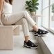 7. Damen-Sportschuhe aus Leder, schwarz, Kobbo 100102