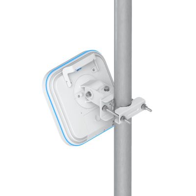 17. Ubiquiti E7 Campus 11500 Mbit/s Weiß PoE-Unterstützung