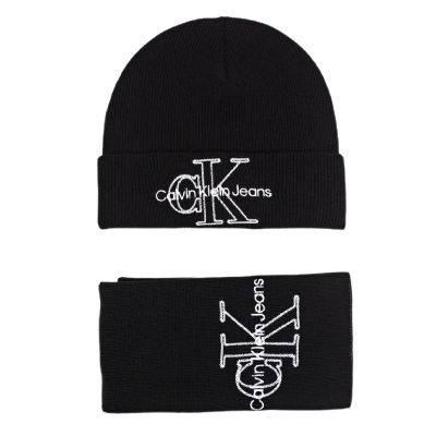 9. Calvin Klein Jeans W K60K608858 Mütze + Schal