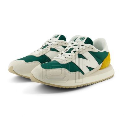 13. New Balance M MS237RTY Sportschuhe