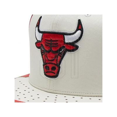 3. Mitchell & Ness NBA Day One Snapback Bulls Cap 6HSSMM19224-CBUWHRD