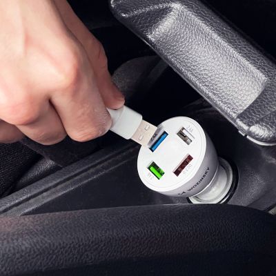 7. Wozinsky WCCAW 50W 4x USB-A QC Autoladegerät - Weiß