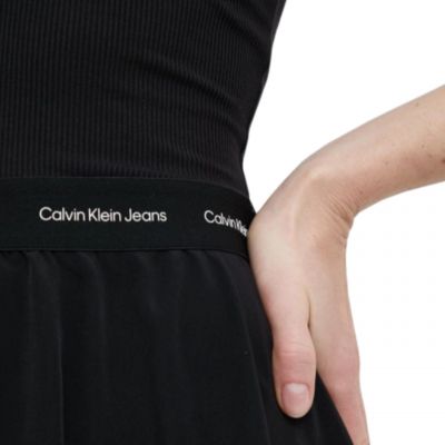 12. Calvin Klein Jeans Kontrast W Kleid J20J218348