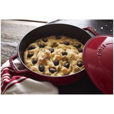 5. Tiefe Schmorpfanne mit Deckel Staub – 24 cm, Rot