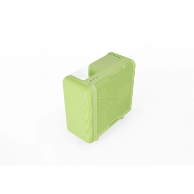 2. HYTE X50 Midi Tower - Matcha Milch