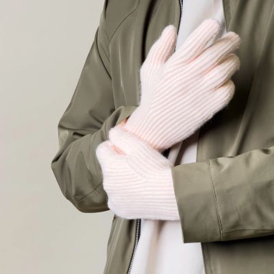 4. Geflochtene Handyhandschuhe mit Aussparungen für die Finger – rosa