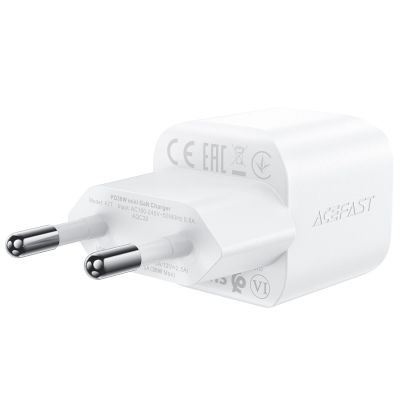 3. Acefast A77 Mini PD 30W GaN-Wandladegerät + USB-C-Kabel – Weiß