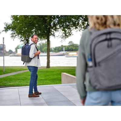 5. TRUST Avana 16" Laptop-Rucksack Grau