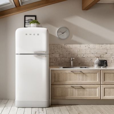 12. SMEG TSF01BLEU Toaster