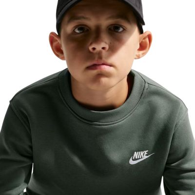 5. Nike Sportswear Club Fleece Kinder-Sweatshirt, Dunkelgrün FD3006 305