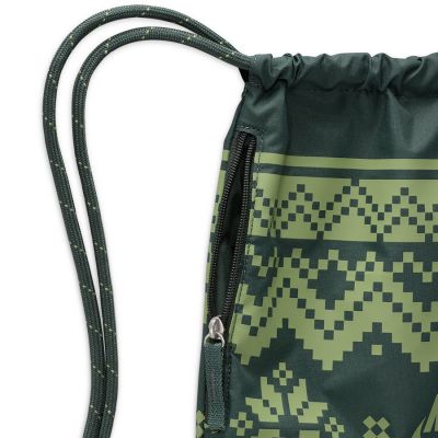 7. Nike Rucksack mit Kordelzug – Fair Isle FZ7287-338