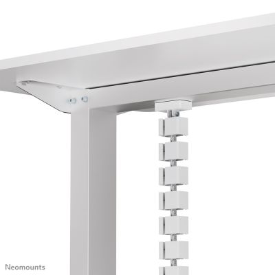 7. Neomounts ADS06-132WH Kabelführung
