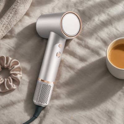 9. UWANT H100 Haartrockner - Weiß